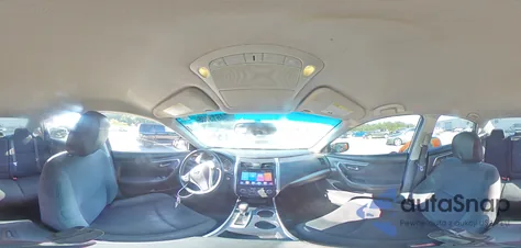 2015 Nissan Altima 2.5 из США, поврежденный, VIN 1N4AL3AP1FC177789